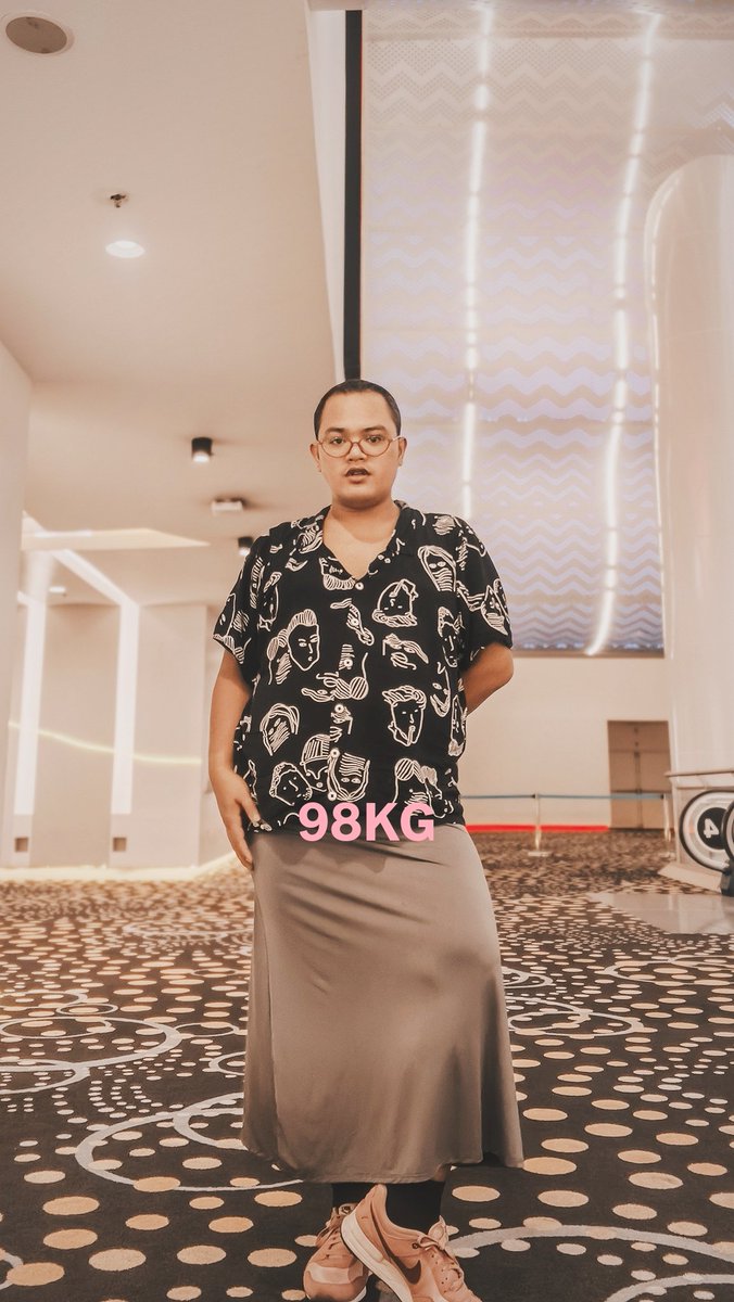 thisislecoco's tweet photo. New Year's Resolution, mas papayat pa ngayong 2026! AHHHHHHH 🩷 

📍 January 2025 versus December 2025 

Weight goal this 2026: 75kg or 70kg https://t.co/tyAfKptoNv