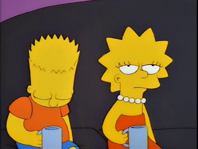Mi hermana y yo terminando de ver el capítulo después de brindar

#StrangersThings5
