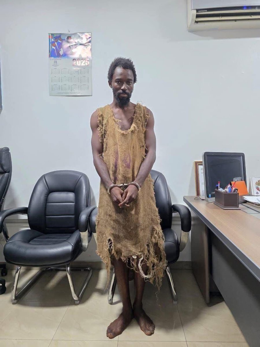 iamogidigidi's tweet photo. Respect to @GhPoliceService This guy has embarrassed Ghanaians globally. Just show him a little taste of the law.

..
Happy New Years - Welcome to 2026 - Amen - #festivalsofplays - decemberingh - #NewBeginnings - Mr. President - nac breda - #GhanaInPraise - #AlphaHourConvocation