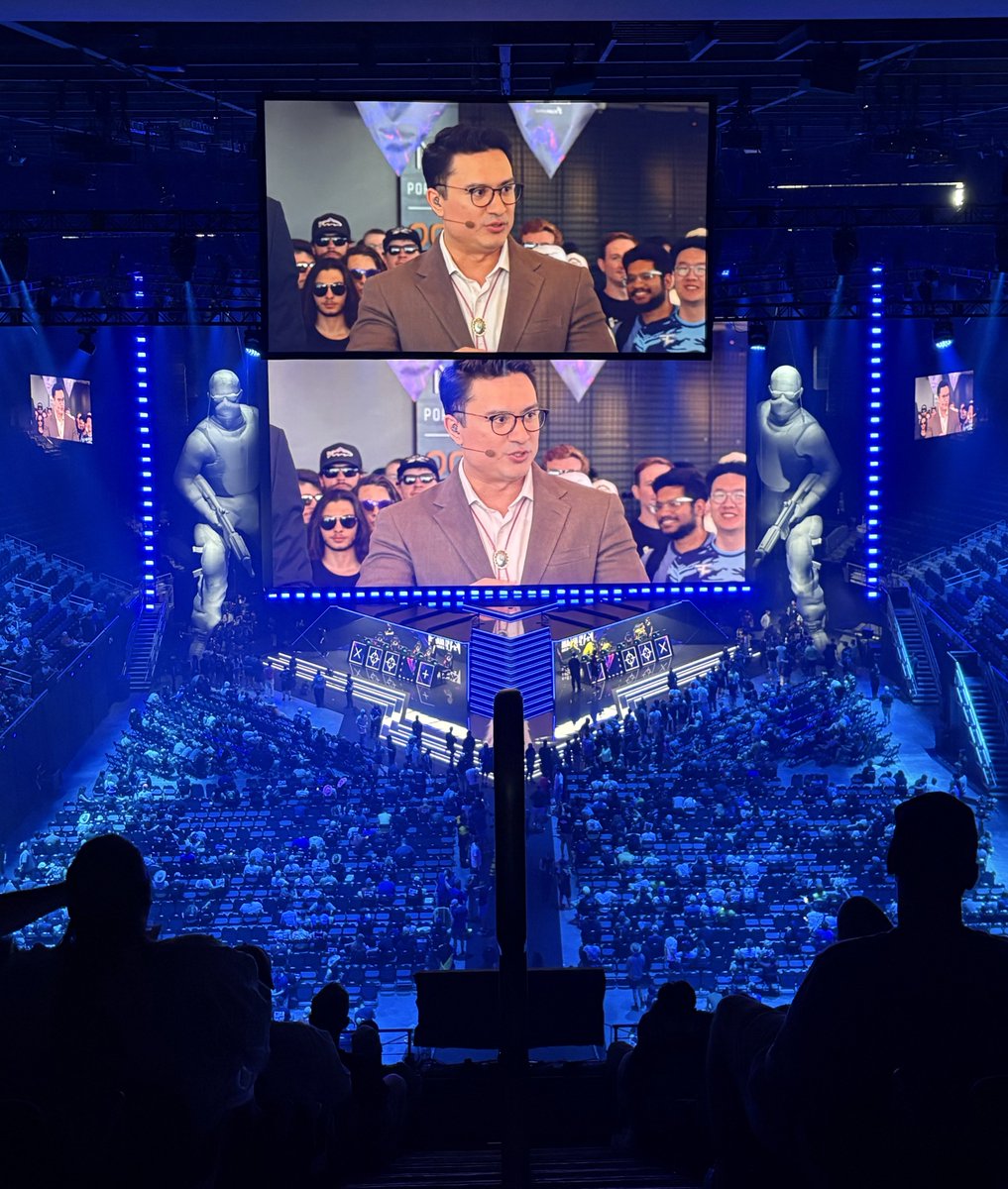 Mauisnake tweet media