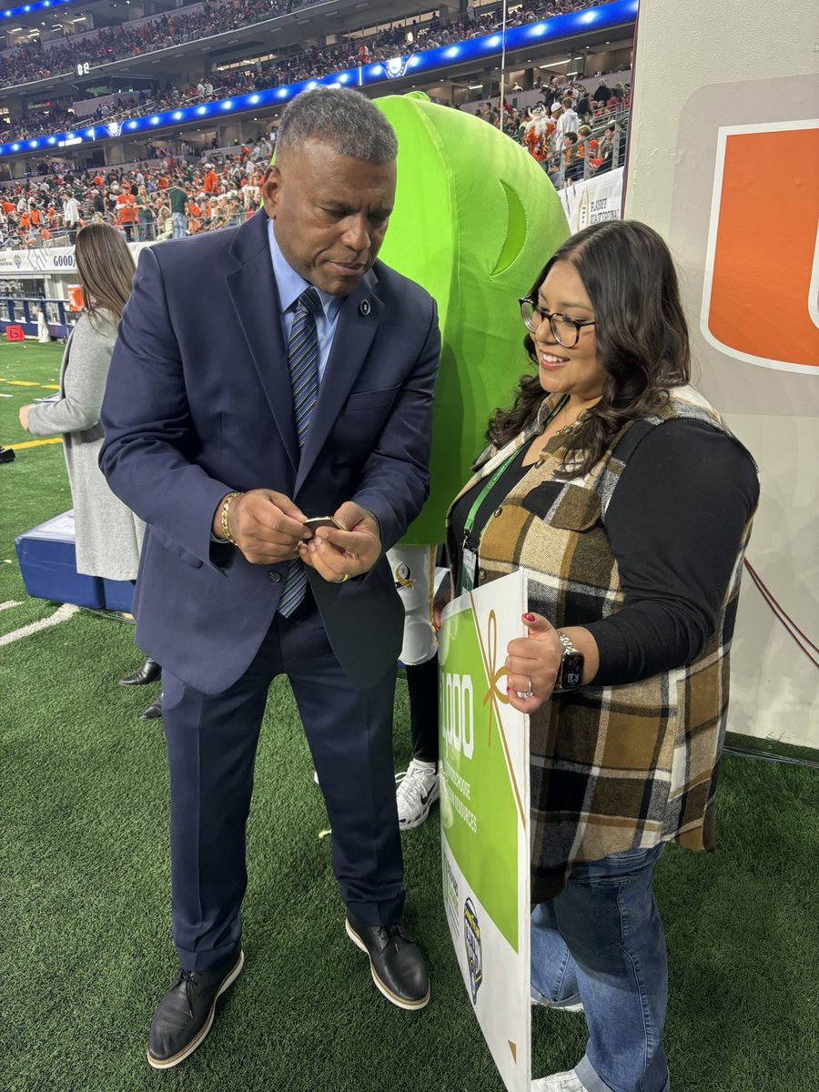 Karina Funes tweet media