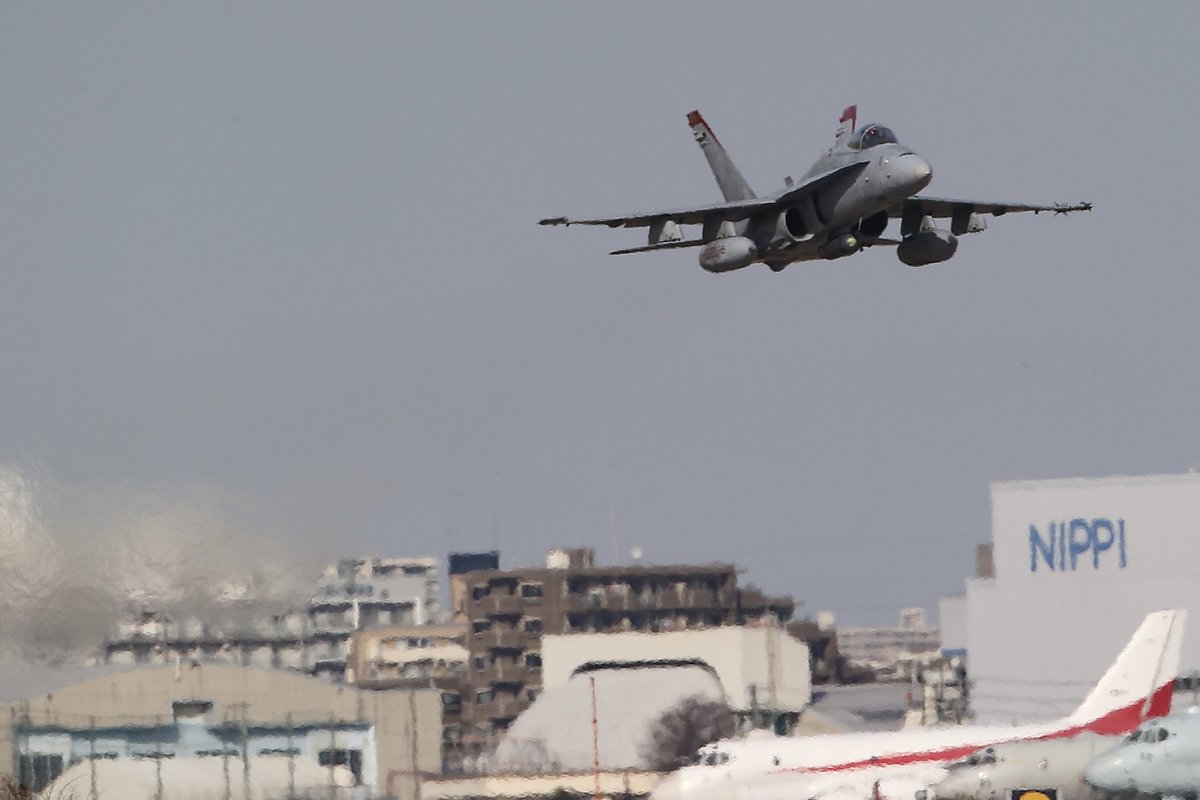 CrystalNova51's tweet photo. Dec 31,2025 PM.Atsugi Air Base.
I'm here to have a For fun...Third day
#11🤞

#厚木基地
#fa18
#reddevil
#vmfa232 https://t.co/NzalrhGQfb