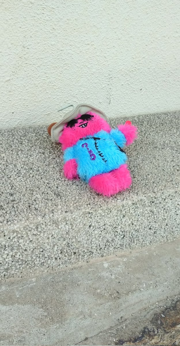 aikoグッズの落とし物がありました！💦 天王寺駅の四天王寺庚申堂に