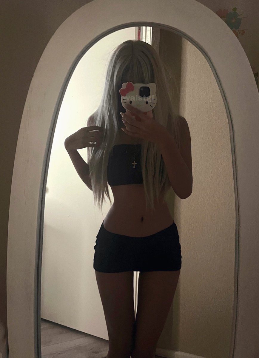 waistgf's tweet image. new year, new obsession: me