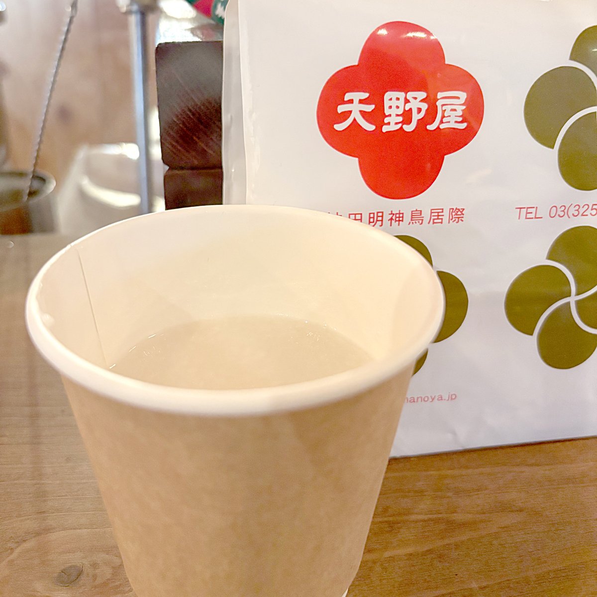 SLiquidworks's tweet photo. サイカドは本日1月1日オープンしてます。19時くらいまで。お客さんいたらそのその後も開けます。
来店者に神田明神参道の天野屋明神甘酒1杯サービスです。 https://t.co/KS46VX16fF