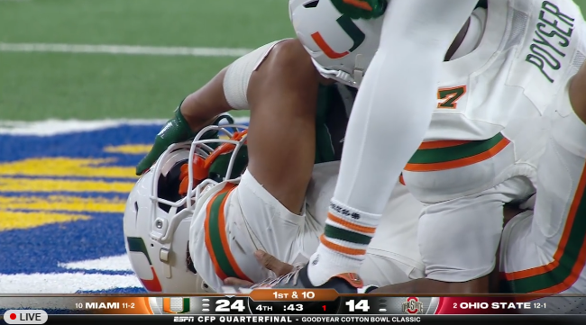 VosDespero's tweet photo. Ohio State are you kidding me, at least finish the game off without an interception, great job. #OhioState https://t.co/c69FBiNxrv