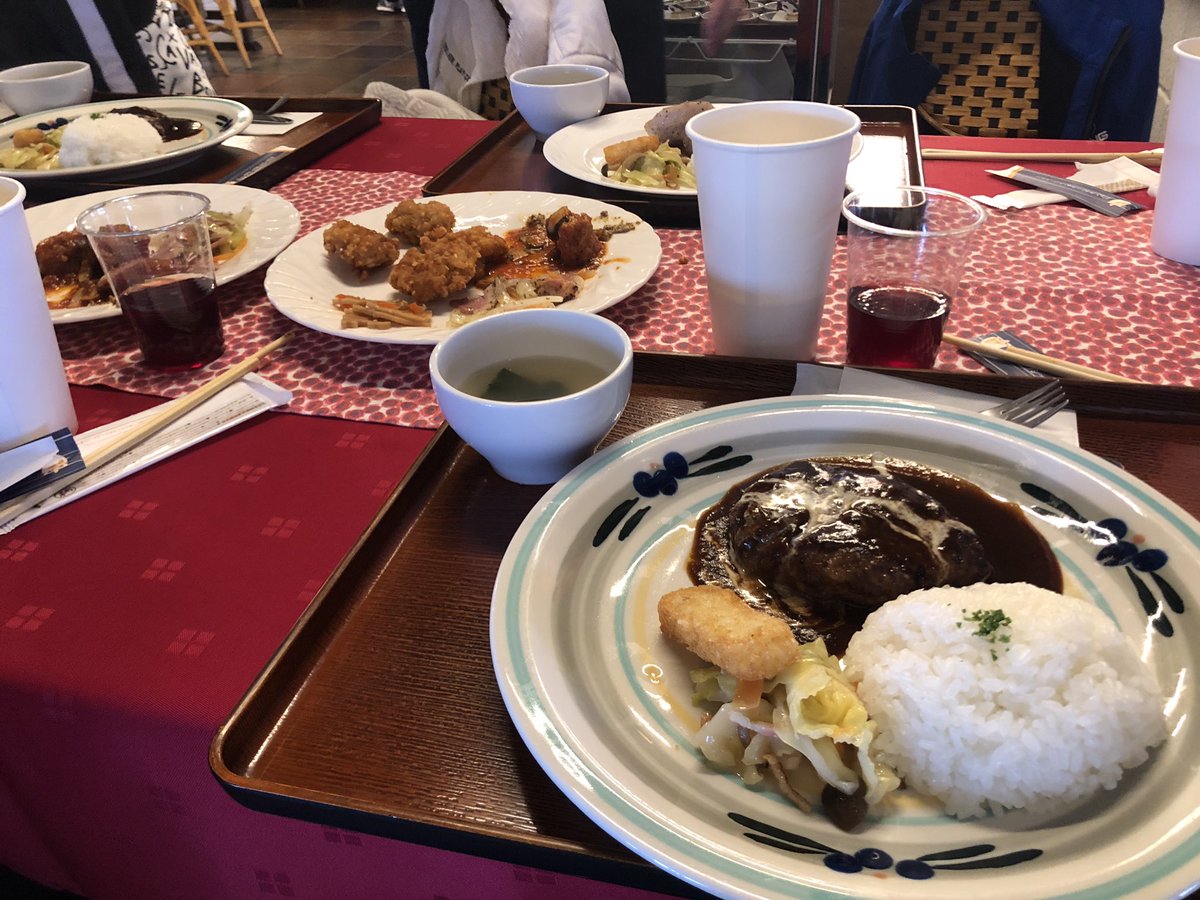 毎年恒例元旦家族ゴルフ⛳️
青ティーから前半45
出来過ぎw
昼ノミホでフラフラ😵
後半逝って参る