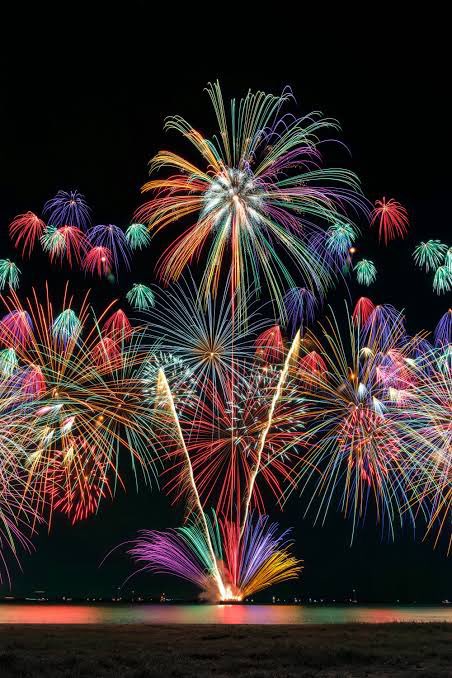 SuperFireII's tweet image. Happy New Years 
Like For A Special Animation 
#HappyNewYear2026