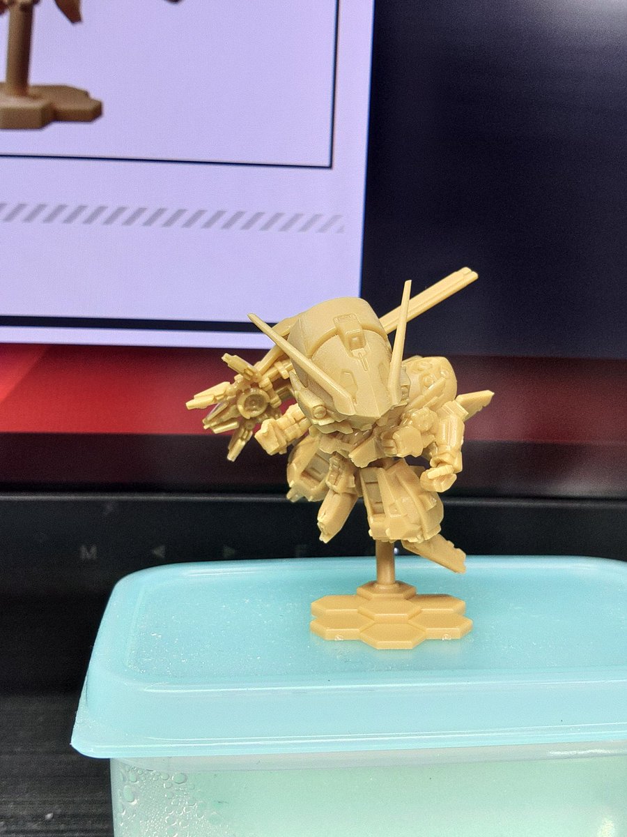 去年最後に作った模型はコレ。そのうちティターンズカラーで塗装しようかな