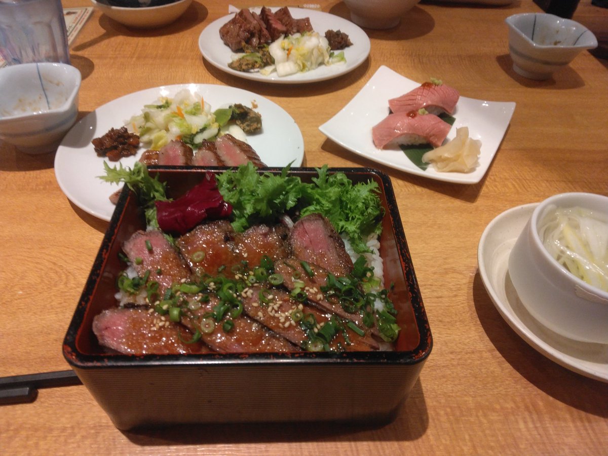 jentle_mame's tweet photo. 今年も暴飲暴食や！ https://t.co/2hKNGpuzq8