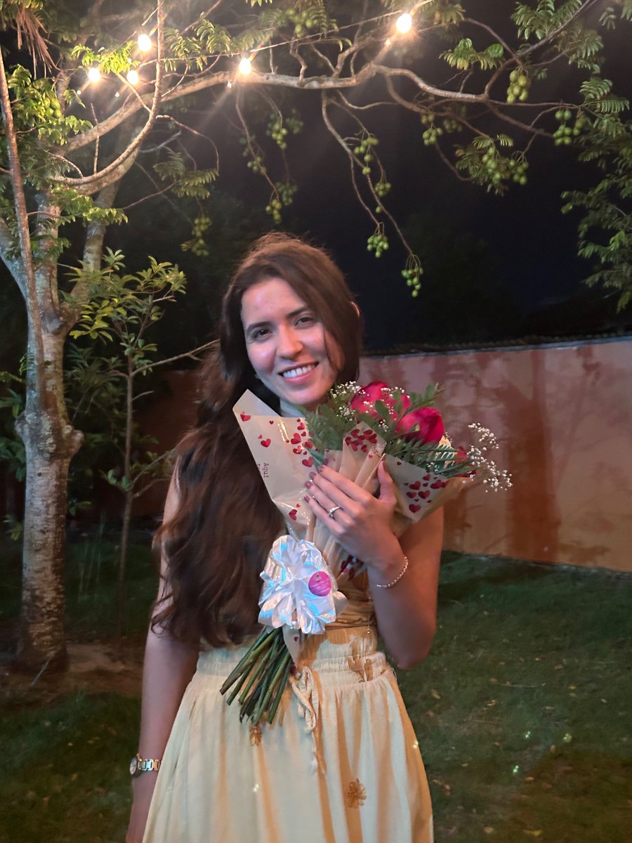 andreynags's tweet image. Noivinha na viradaaaa 💍