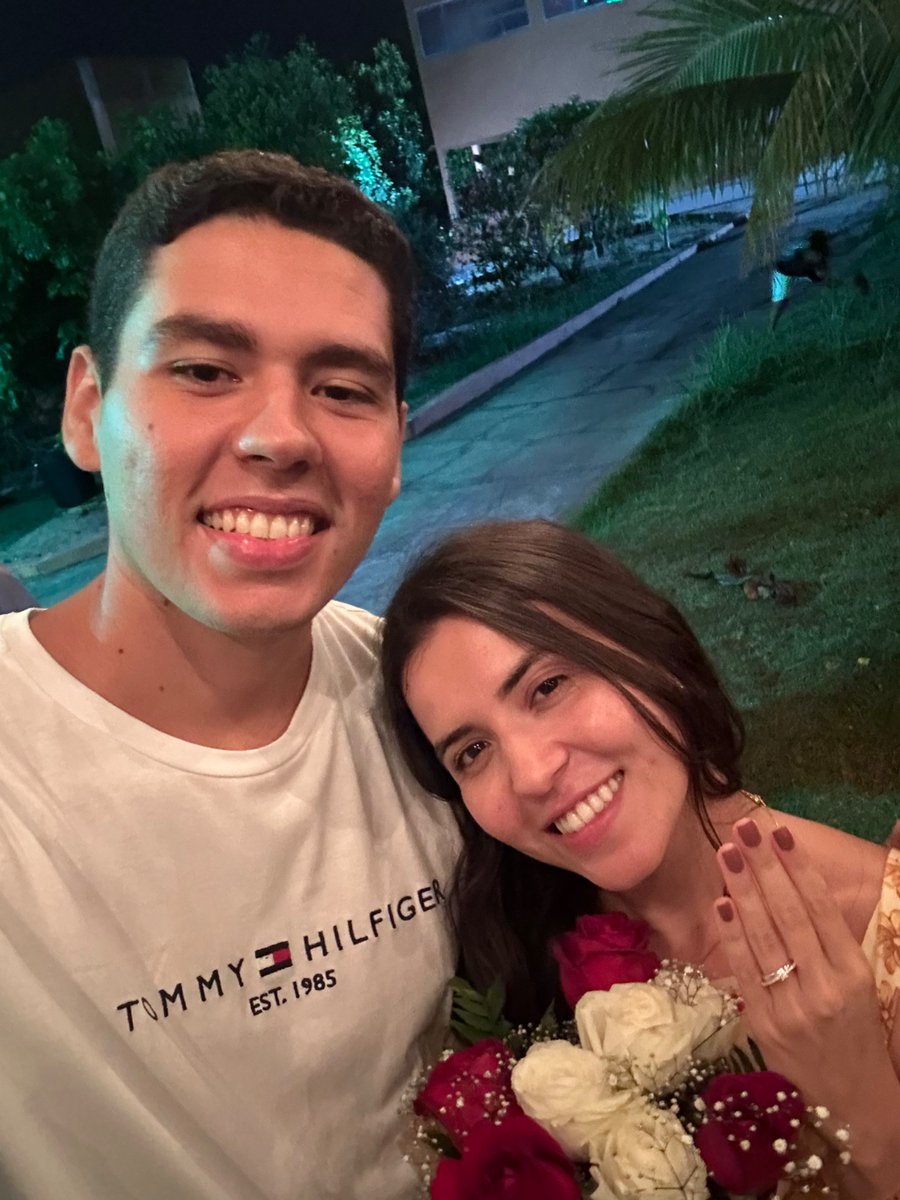 andreynags's tweet image. Noivinha na viradaaaa 💍