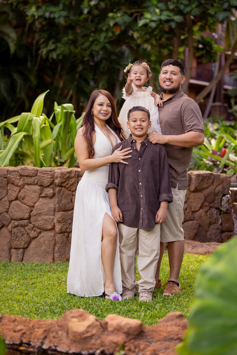 Elsa601's tweet image. Hawai'i family photos session. 🫶🏻