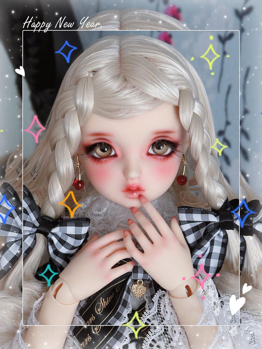 *⋆⸜♡𝙷𝙰𝙿𝙿𝚈 𝙽𝙴𝚆 𝚈𝙴𝙰𝚁♡⸝⋆*

2025年のドール生活では皆様の素敵な作品のお世話になりました(՞ .ˬ.՞)"
2026年もよろしくお願いいたします🌟

26年もサファイアたんから始めるよー🎀