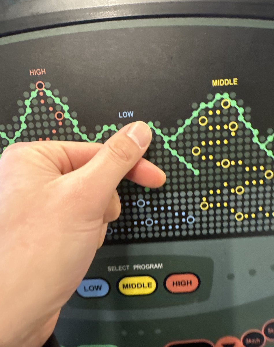 heejun_official's tweet image. 안녕하세요! 모두 건강히 잘 지내고 계시죠?ㅎㅎ항상 응원해 주셔서 진심으로 감사드려요! 새해 복 많이 받으시고 행복한 일들만 가득하시길 바랍니다...ㅎㅎㅎ
올해도 좋은 모습으로 인사드릴 수 있도록 노력하겠습니다!감사합니다!