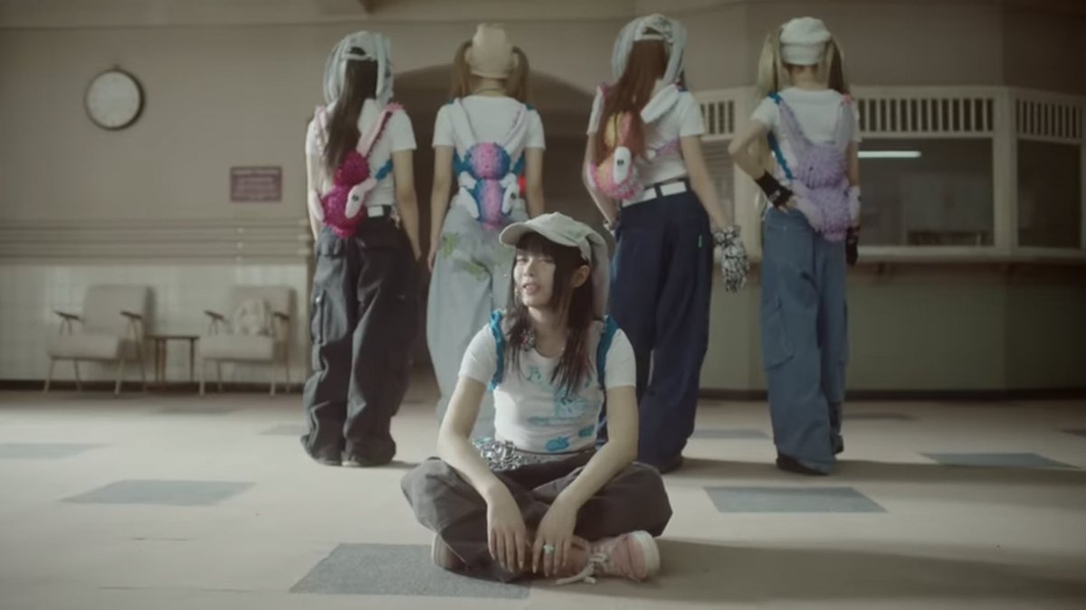 PopBase's tweet image. 3 years ago today, NewJeans released ‘OMG.’