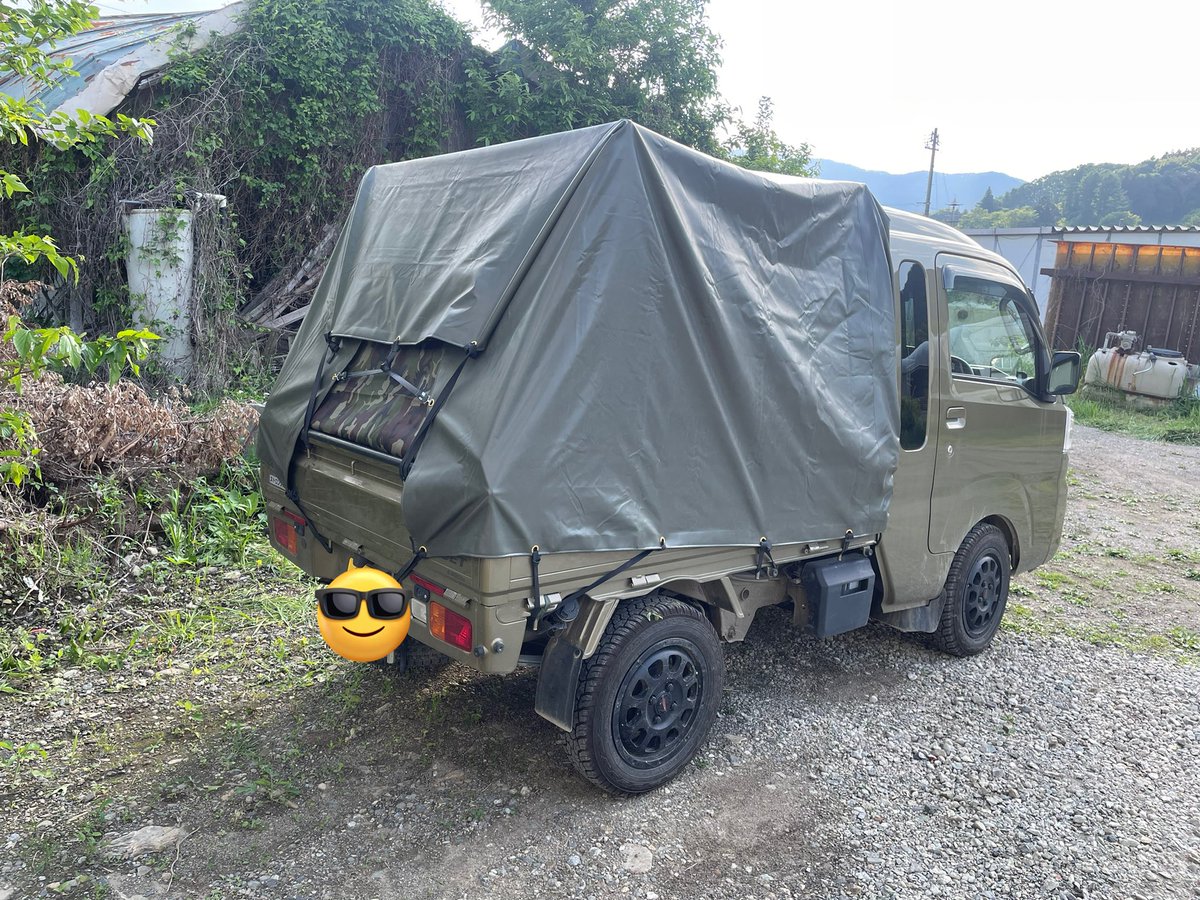 自作骨組みにトラックシート掛けただけなので開け閉めが大変です😂
A賞に応募します🤩
アウトドアに使用します😆
