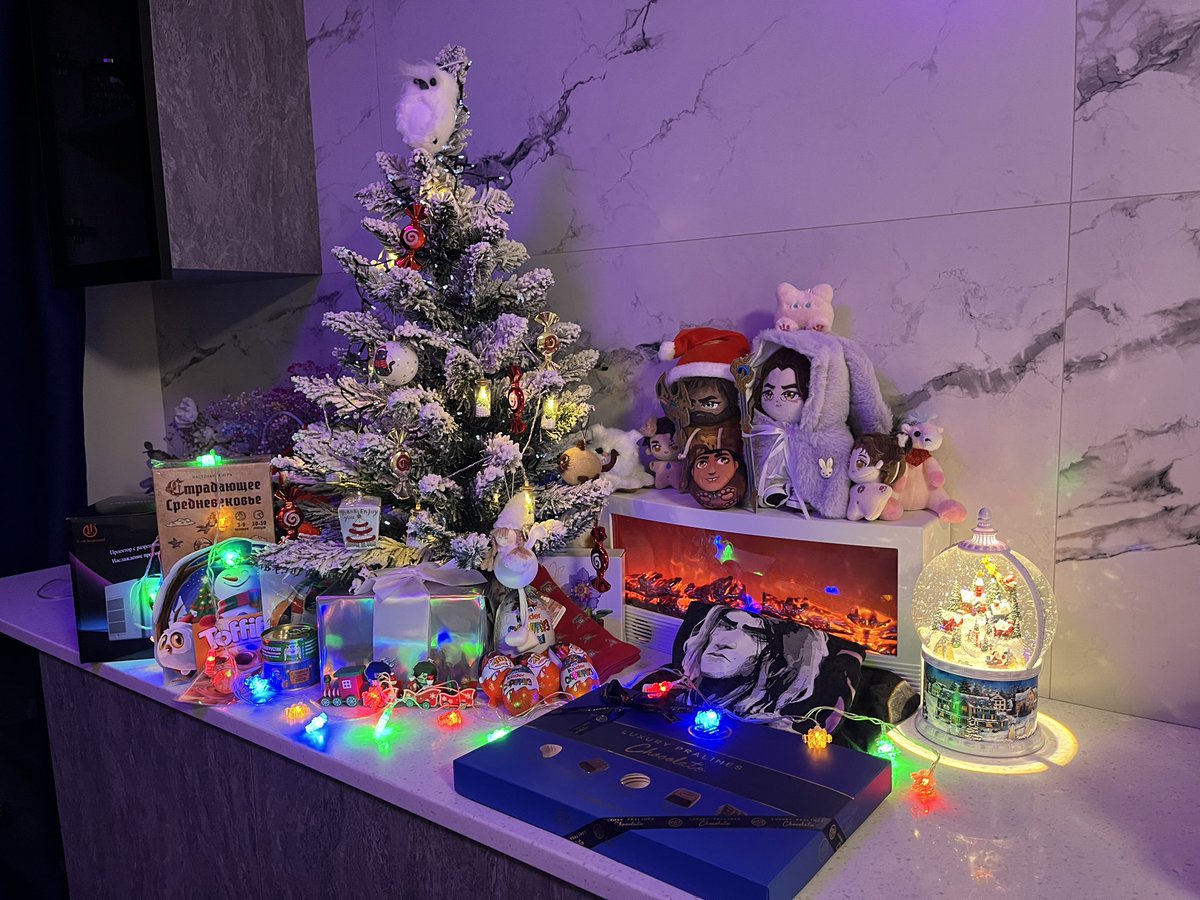 Мой новогодний лут, ещё надо открыть подарочек от тайного санты!🥰