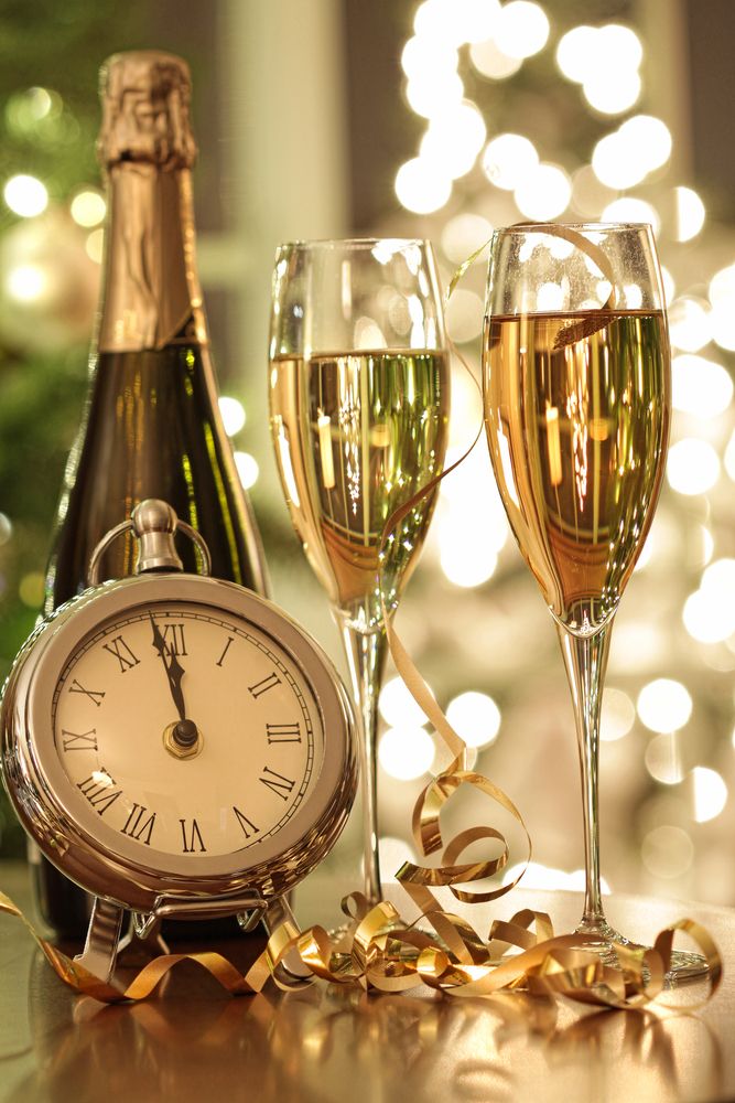 rosmary1741's tweet photo. Thank you each and everyone of you for your kindness &amp; support, for being so very wonderful all this years. Warmest thoughts and best wishes for a Happy New Year my lovely friends. May peace, love, and prosperity follow you always. God bless you &amp; your families! Much Love!🥂❤🍾 https://t.co/ZQsLyo9Ix3