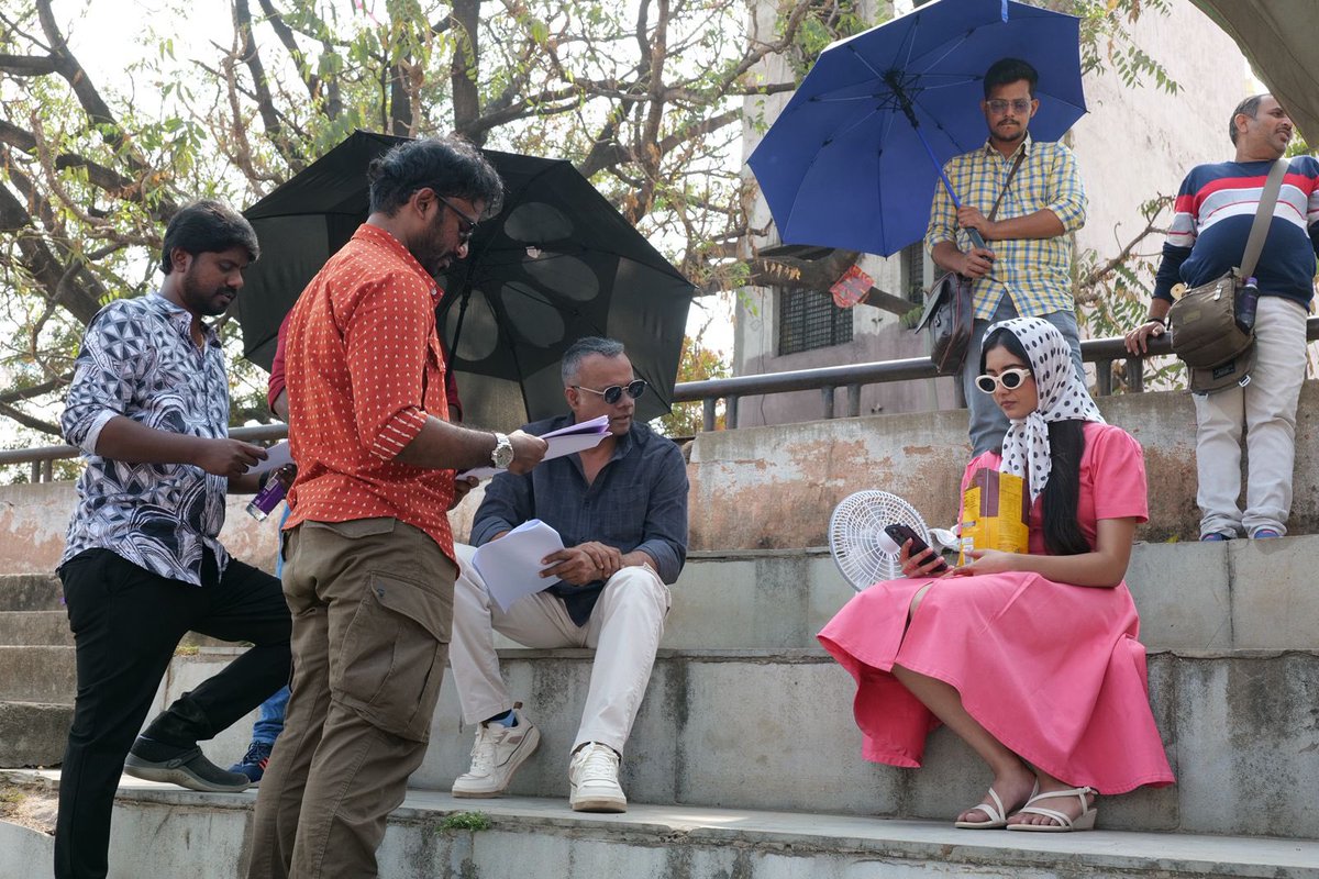 baraju_SuperHit's tweet photo. #PraneethPrattipati's Directorial Debut #Patang is highly impressive. He nailed the blend of love, friendship, and emotions against the vibrant backdrop of the kite festival which is Relatable and unique. @patangthefilm @praneethdirects #Praneeth https://t.co/dlNamFHH6w