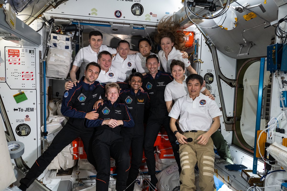 International Space Station tweet media