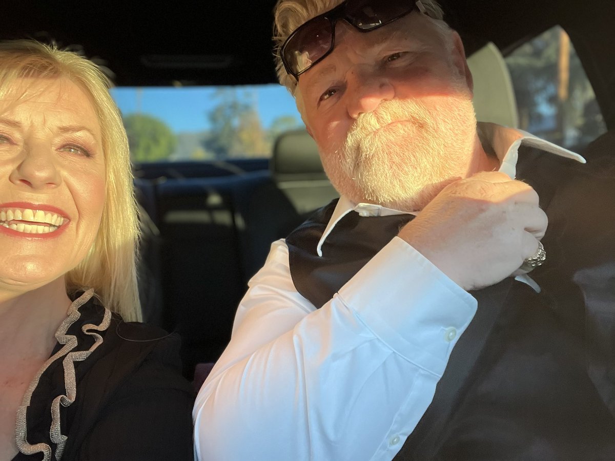 Dan Dotson on A&E tweet media