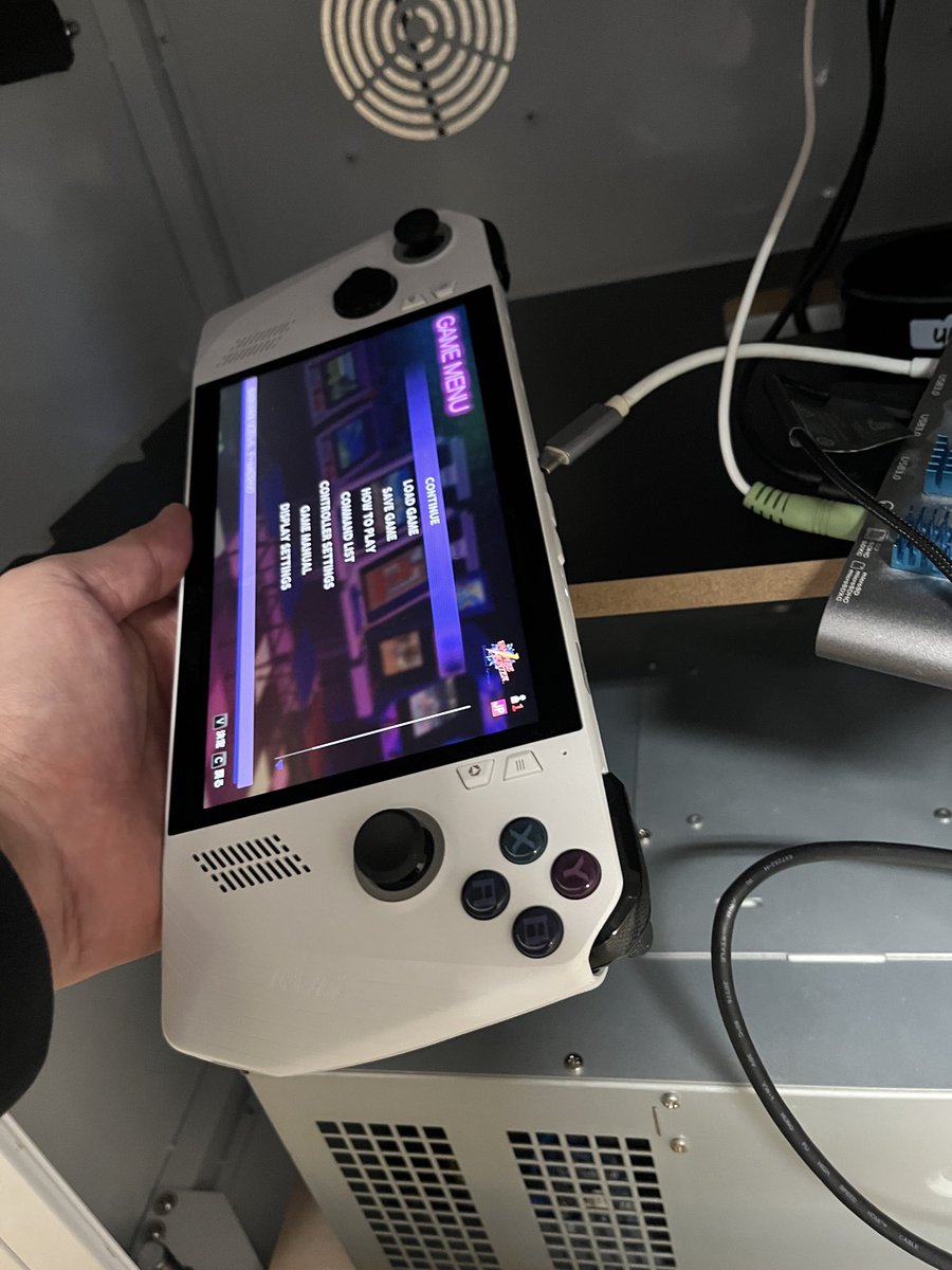 novablastとUSB-Cケーブルを繋ぐだけ