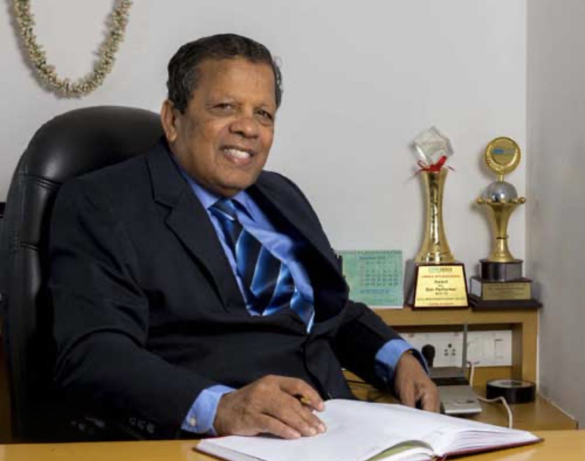 ನಿಟ್ಟೆ ಯೂನಿವರ್ಸಿಟಿ ಕುಲಪತಿ, ಆತ್ಮೀಯರಾದ ಶ್ರೀ ಎನ್. ವಿನಯ್ ಹೆಗ್ಡೆ ರವರ ನಿಧನದ ಸುದ್ದಿ ಅತ್ಯಂತ ದುಃಖ ಹಾಗೂ ಆಘಾತವನ್ನುಂಟುಮಾಡಿದೆ.
ಶಿಕ್ಷಣ ಮತ್ತು ಸಮಾಜಸೇವೆಯ ಕ್ಷೇತ್ರದಲ್ಲಿ ಅವರು ಸಲ್ಲಿಸಿದ ಅಮೂಲ್ಯ ಸೇವೆಗಳು ಸದಾ ಸ್ಮರಣೀಯವಾಗಿರುತ್ತವೆ.
ದುಃಖತಪ್ತ ಕುಟುಂಬದವರಿಗೆ ಆಪ್ತರಿಗೆ ನನ್ನ ಸಂತಾಪಗಳು. ದೇವರು ಅವರ ಆತ್ಮಕ್ಕೆ ಶಾಂತಿ ನೀಡಲಿ