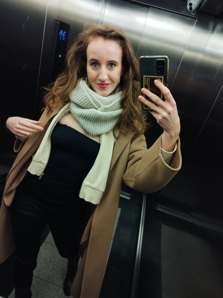 AssandraX's tweet image. Happy New Year 😘