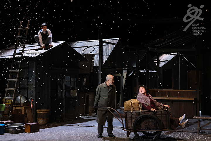 nntt_engeki's tweet image. 🎊受賞のお知らせ🎊

第67回（2025年度）毎日芸術賞が発表され、『#焼肉ドラゴン』の作・演出を手掛けた #鄭義信 さんが受賞しました！
鄭さん、おめでとうございます👏👏

🔗nntt.jac.go.jp/play/news/deta…