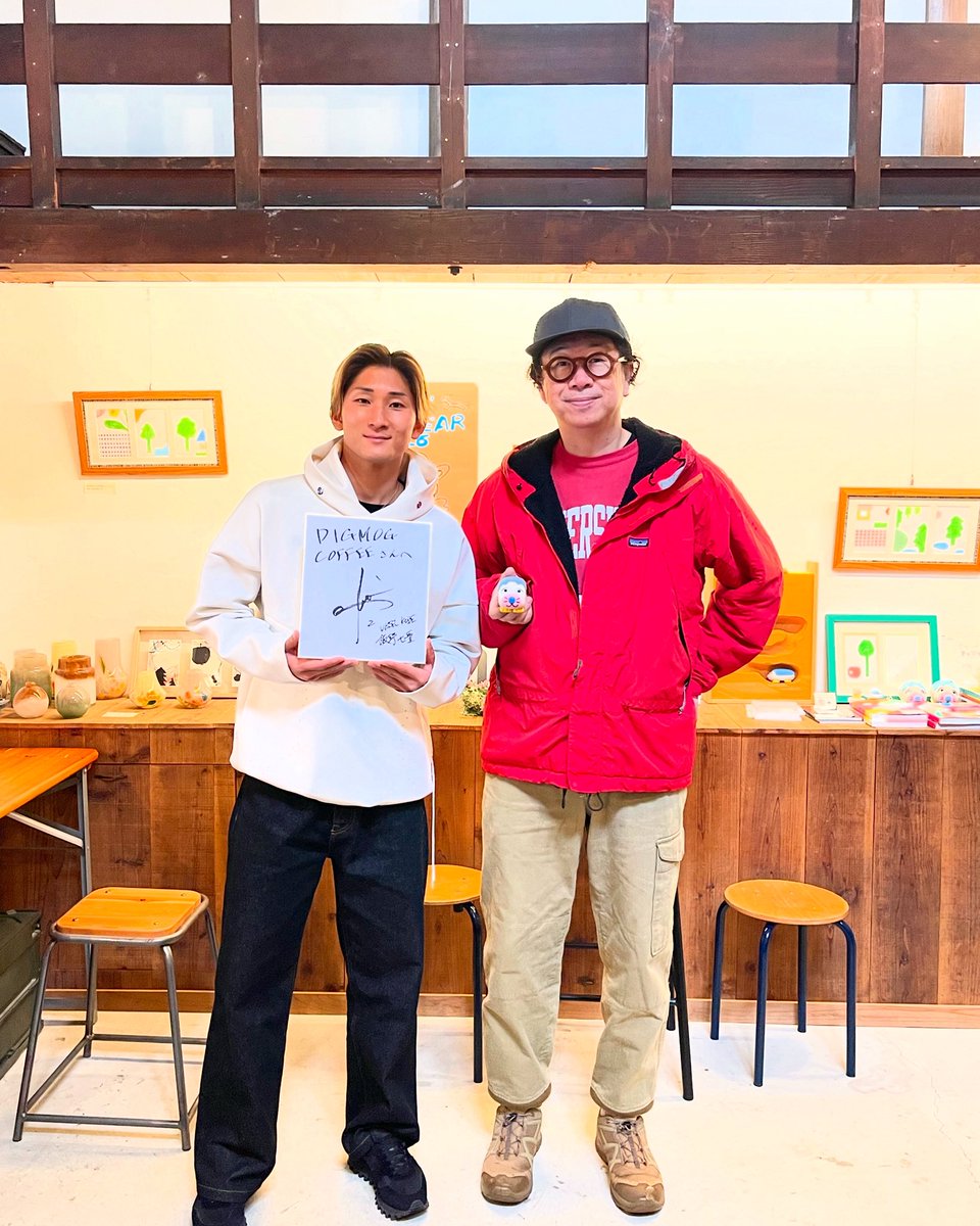 ディグモグコーヒーの元旦営業に飯野七聖選手が立ち寄ってくれましたー
ゆったりと楽しい時間でした！
ありがとう七聖！！