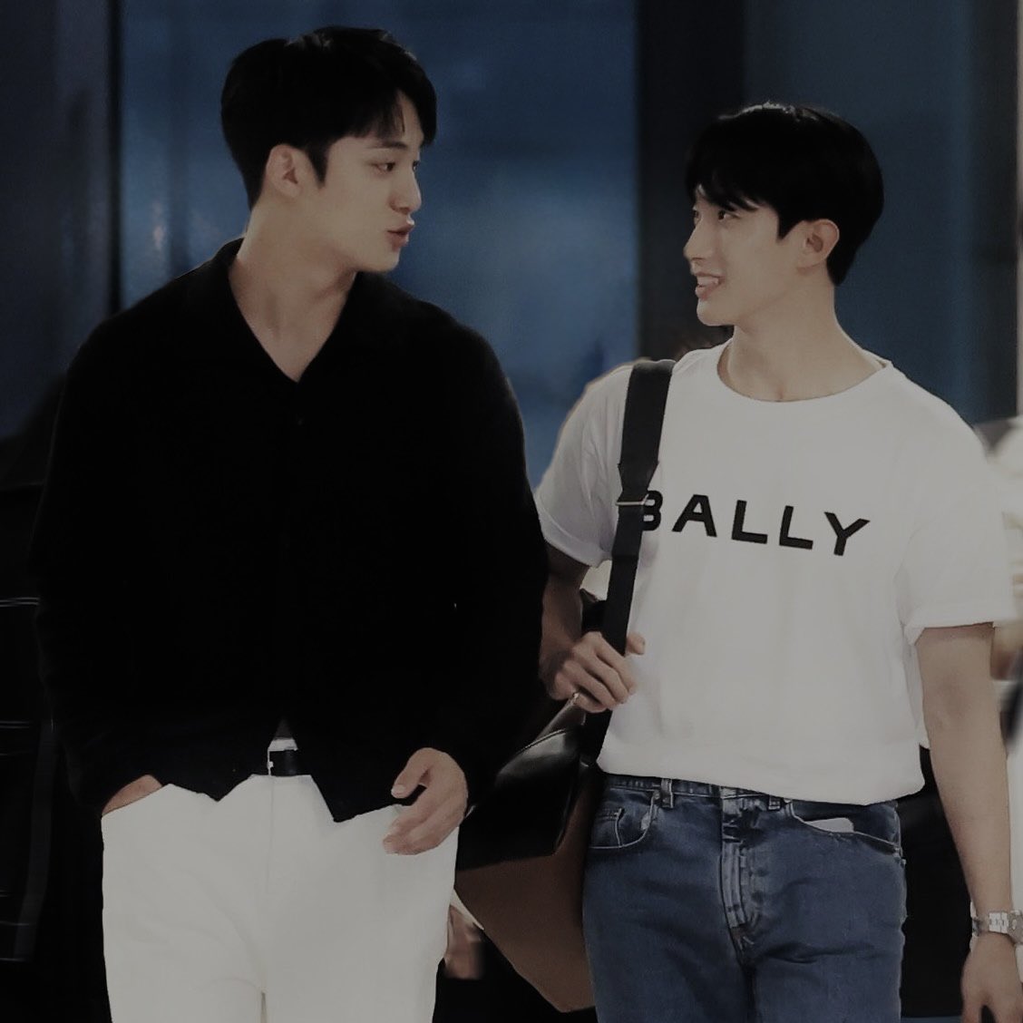 trafvlqar's tweet image. ︎ㅤㅤ
︎ㅤㅤㅤ
︎ ︎ ㅤㅤ

︎we’re turning the first page of 2026 today, and i’m so glad you’re the lead character to my new book. you were the surprise i never expected, but now i can’t imagine the story without you. to a lifetime of chapters together! i love you, my navi.