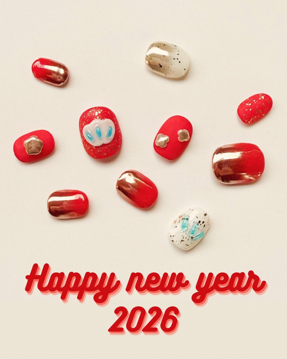 あけましておめでとうございます🎍
昨年はデザフェスをきっかけに制作を本格的に始めて、自分にとって大きな一歩となりました。
本年もたくさん制作して、どんどんイベント参加していきたいと思っています！
どうぞよろしくお願いします🙇‍♀️
#お正月ネイル