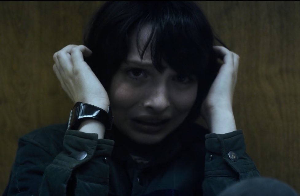 this is who i see when i hear “please don’t leave me el” by the way