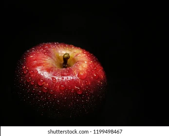 TBgamerisawesom's tweet photo. I HAVE TURNT MYSELF INTO A GLOW IN THE DARK MAN TO NIGHT-APPLE https://t.co/zM2AXOGtAO