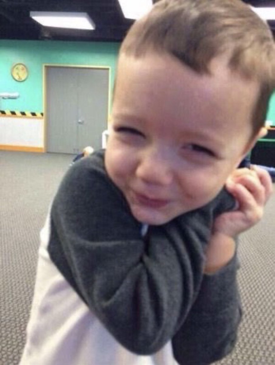 d3ndro0's tweet image. Bestie got me out of the house iktr😵‍💫😵‍💫