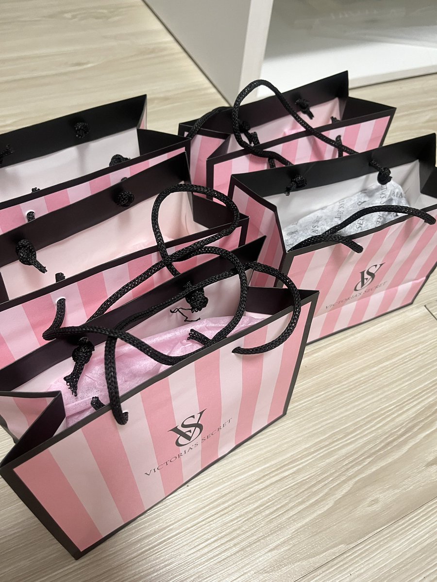 sometimes tweet media