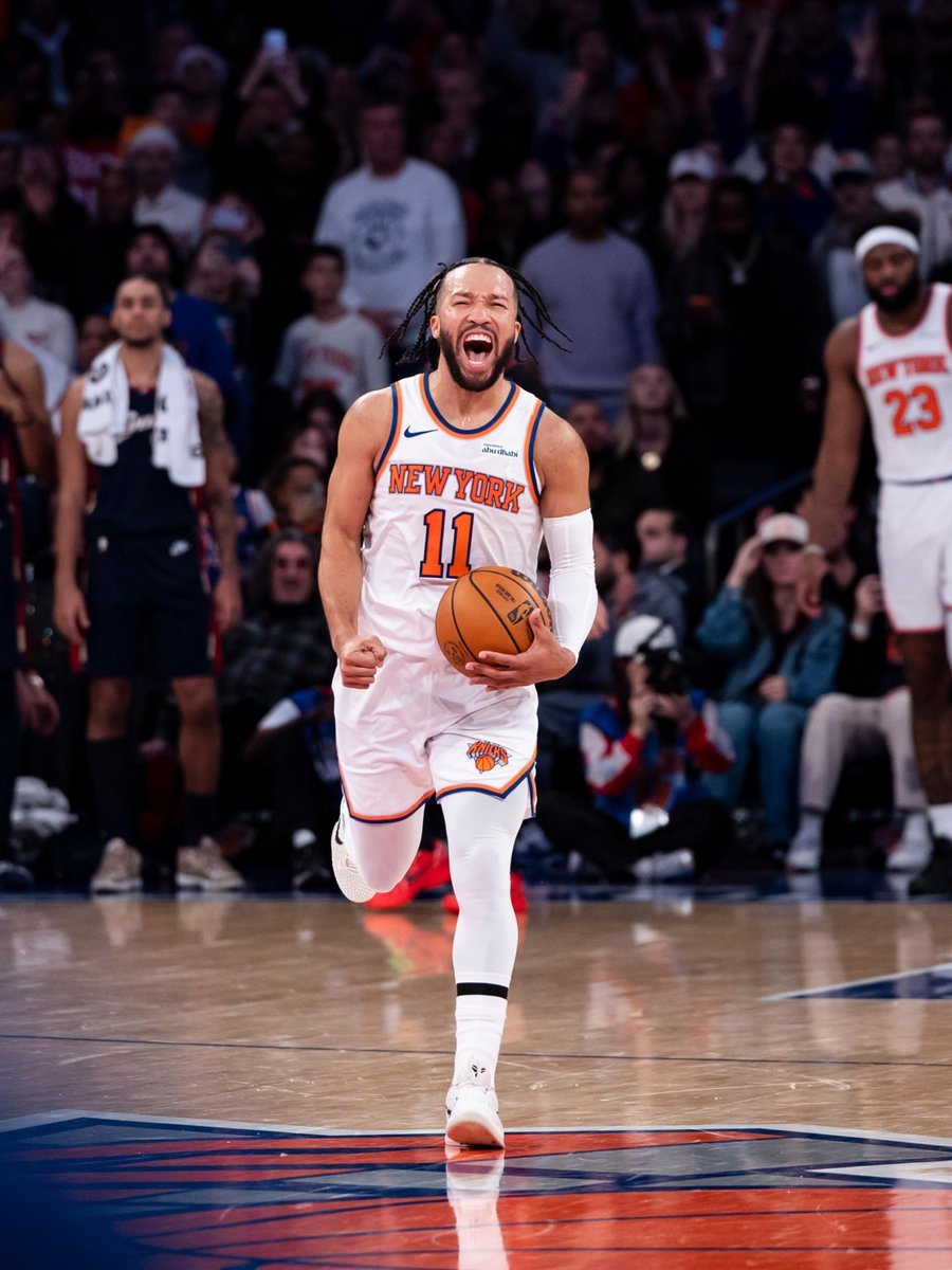 KnicksMSGN's tweet photo. 1/1

Happy New Year 🎉 https://t.co/7YFpqHvBUn