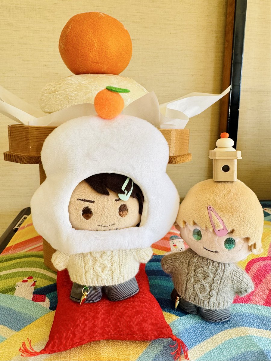 今年は鏡餅を不慣れな私が作ったら大きすぎて三方にギチギチになっちゃった😂