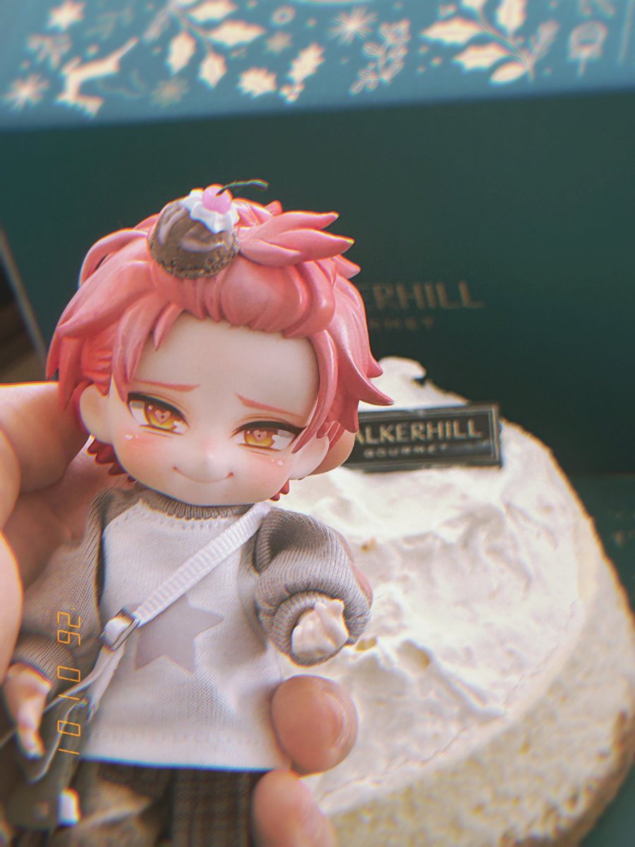 케이크 복 터져따🎂🫶🏻