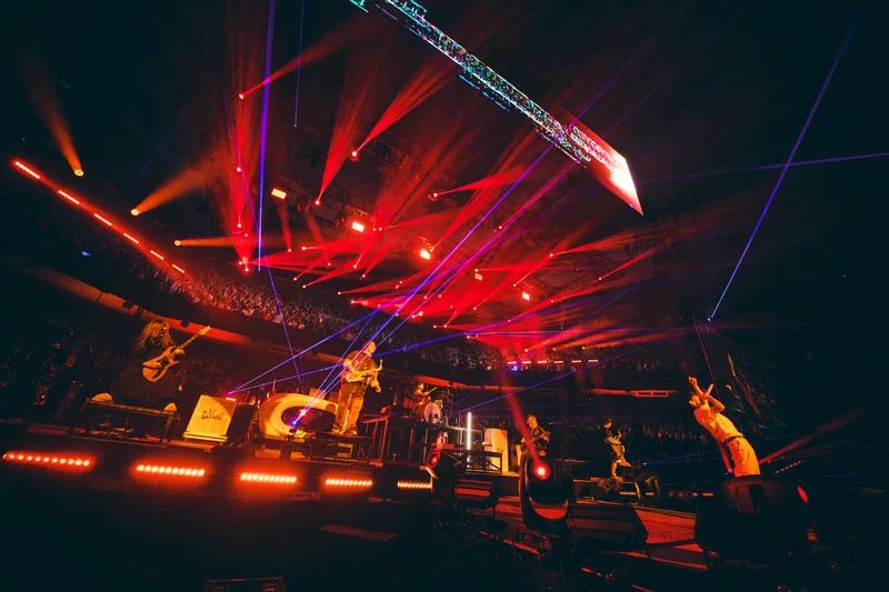 12/26 日本武道館
UVERworld vs SEKAINO OWARI
ありがとうございました！

#UVERworld
#SEKAINOOWARI