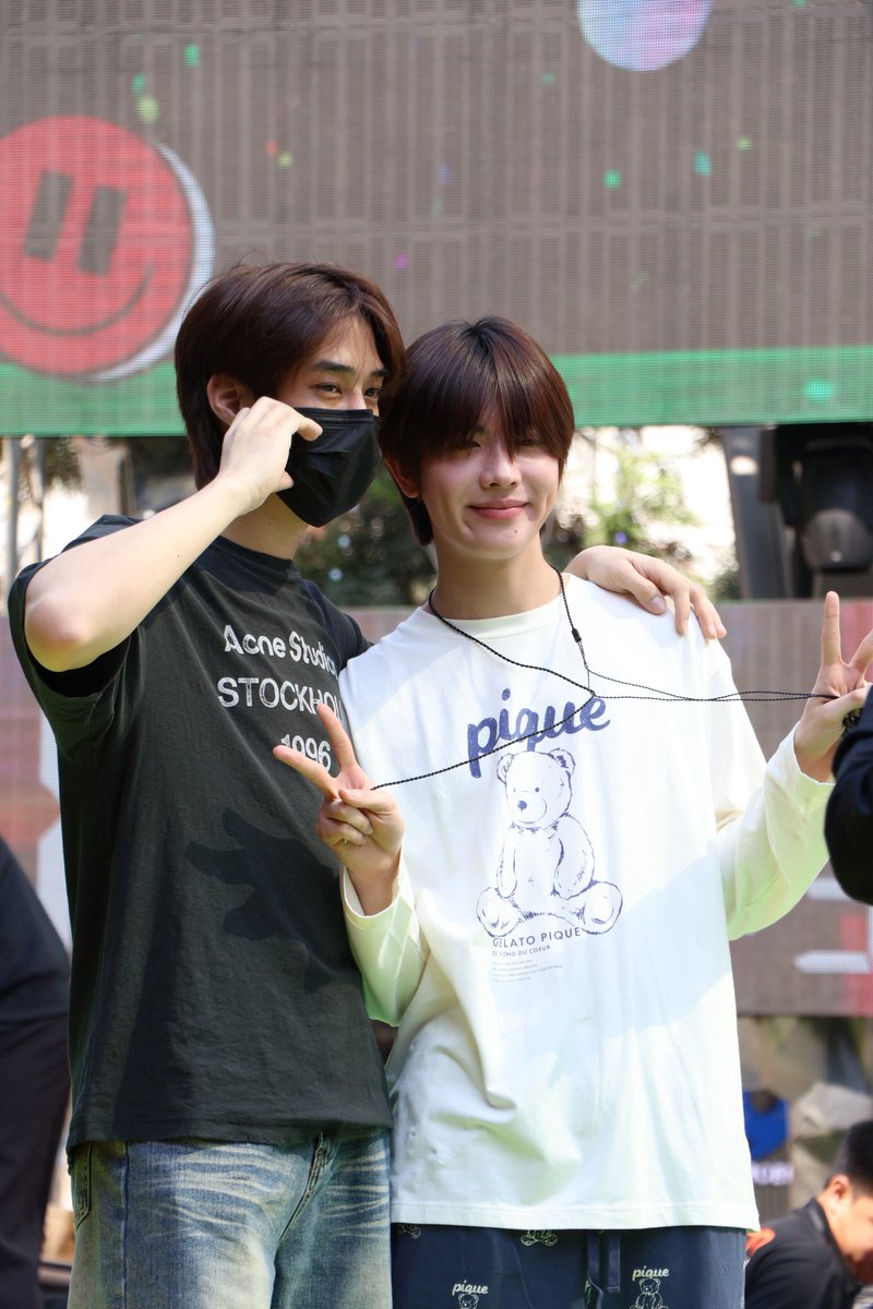 TLE_mtm's tweet image. น่ารักจัง แก้มเหมือนไดฟุกุ
#TLEFIRSTONExICONSIAM