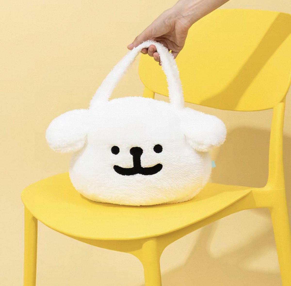 Maltese_post's tweet image. 中国🇨🇳 モルチーズ
フェイスぬいぐるみ風バッグ
モルチーズはふわふわ仕様。
絶賛発売中！
2種セット(バラ購入)
国際送料込み日本円約5200円〜
斜め掛けにも対応！
カップルには最高の商品🤍🤎
是非このバッグでデートしよう❤️

また中国、线条小狗通販ではライブ時限定で…