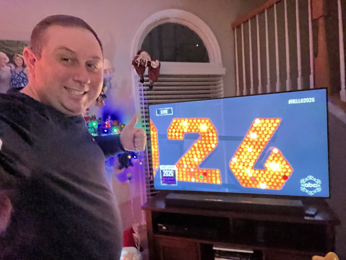 conte37211's tweet image. HAPPY NEW YEAR! 🥳🙌 #happynewyear2026