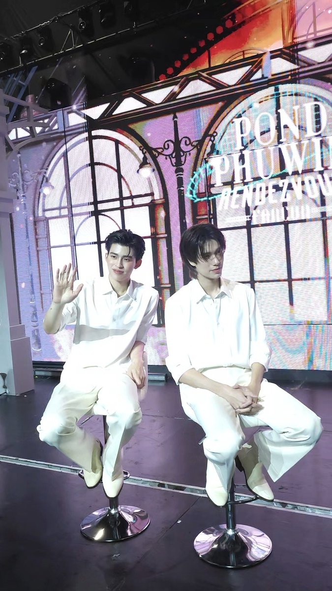 ติ่งอย่างฉันมีอิสระ🫶🤟 มีเงินเดือนไว้ไปติ่ง tweet media