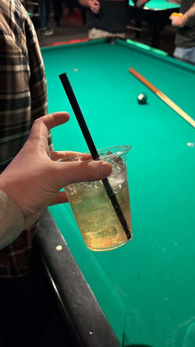 jesse_clouter's tweet photo. Double crown apple and ginger I think so good. Hits the chin the right way. Get ya self one #thechin #homeby3 https://t.co/xK3zkFOftI