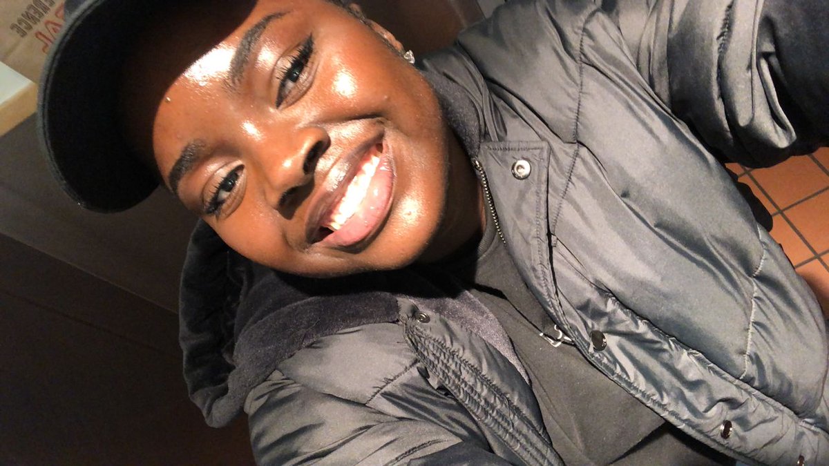 DoshFavour's tweet image. Happy new Year Everyone  !!! 
Click the like button and a sparkling Animation 🎊  will appear