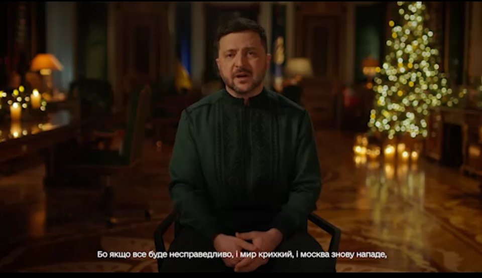 У промові Президента не було про перемогу. Ніякий мир без перемоги як переваги над противником неможливий. Інакше назва інша — капітуляція.

А ще у нас досі немає ПЛАНУ.

Перемога неможлива без справжнього плану і без сучасного воєначальника, не жлоба з пляжів Домінікани і не