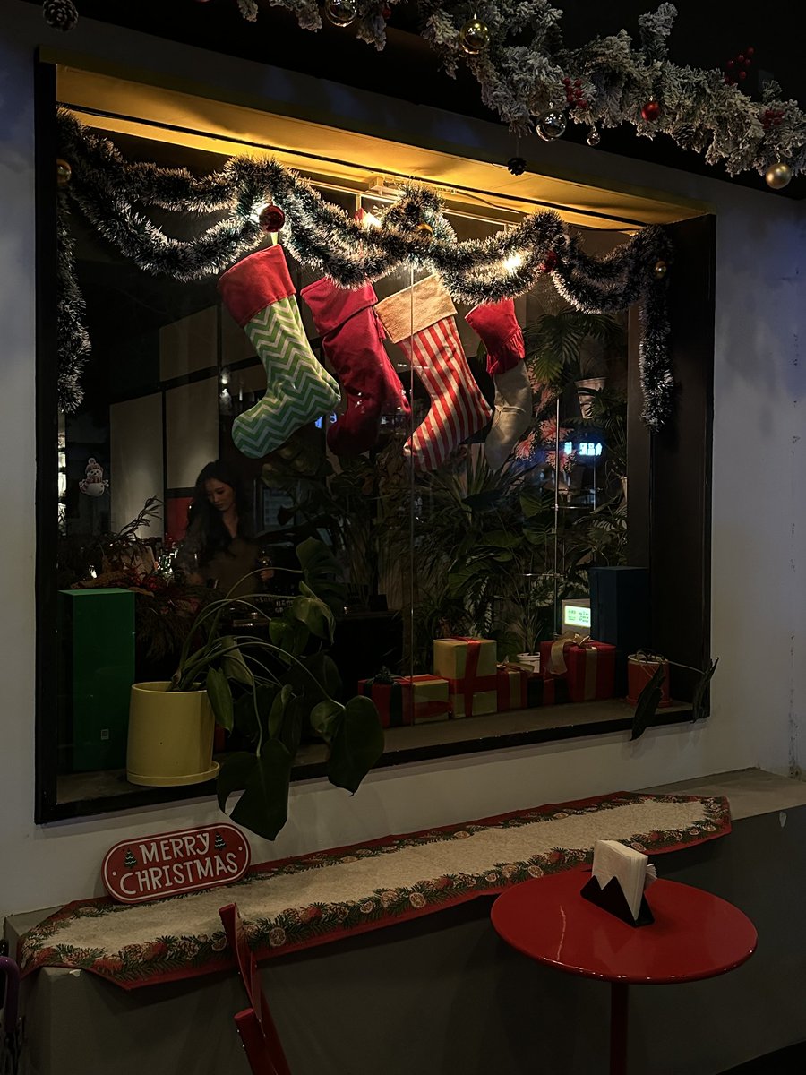 新年快乐、元旦快乐！🎉🎈