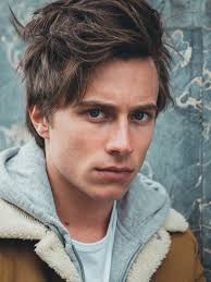 merlinpapin3's tweet photo. On souhaite un Bon Anniversaire à l'excellent  #AxelAuriant qui a 28 ans , on peut le voir dans

Skam
Slalom
Plan B
Jamais Contente
Nos Futures
La Traversée

@FredOL69007

❤️si vous aimez https://t.co/ORhVfIBvGR